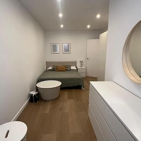 Piso Centro דירה בדלונה